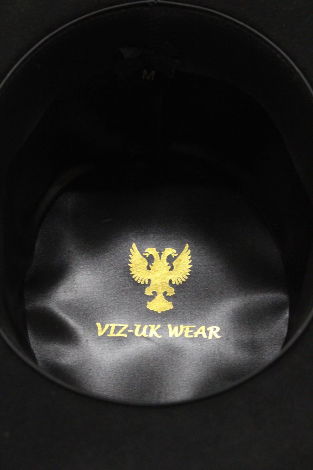 A 'VIZ-UK' TOP HAT, SIZE MEDIUM - Image 5 of 5