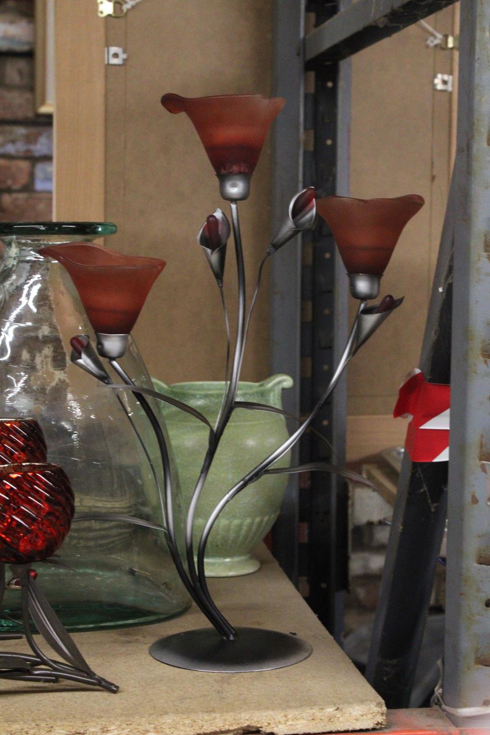 A THREE MODERN GLASS FLOWER DESIGN METAL CANDLE HOLDERS PLUS LARGE GLASS VASE - Image 3 of 4