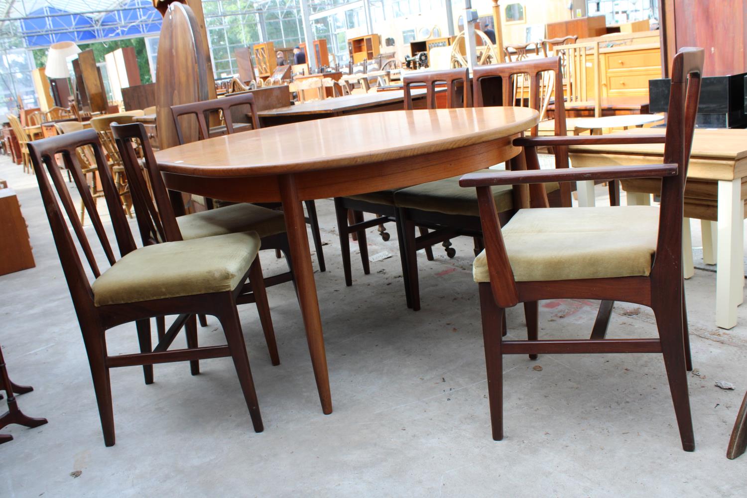 A G PLAN RETRO TEAK EXTENDING DINING TABLE, 64" X 44" (LEAF 18") AND SIX CHAIRS, TWO BEING CARVERS - Bild 2 aus 5