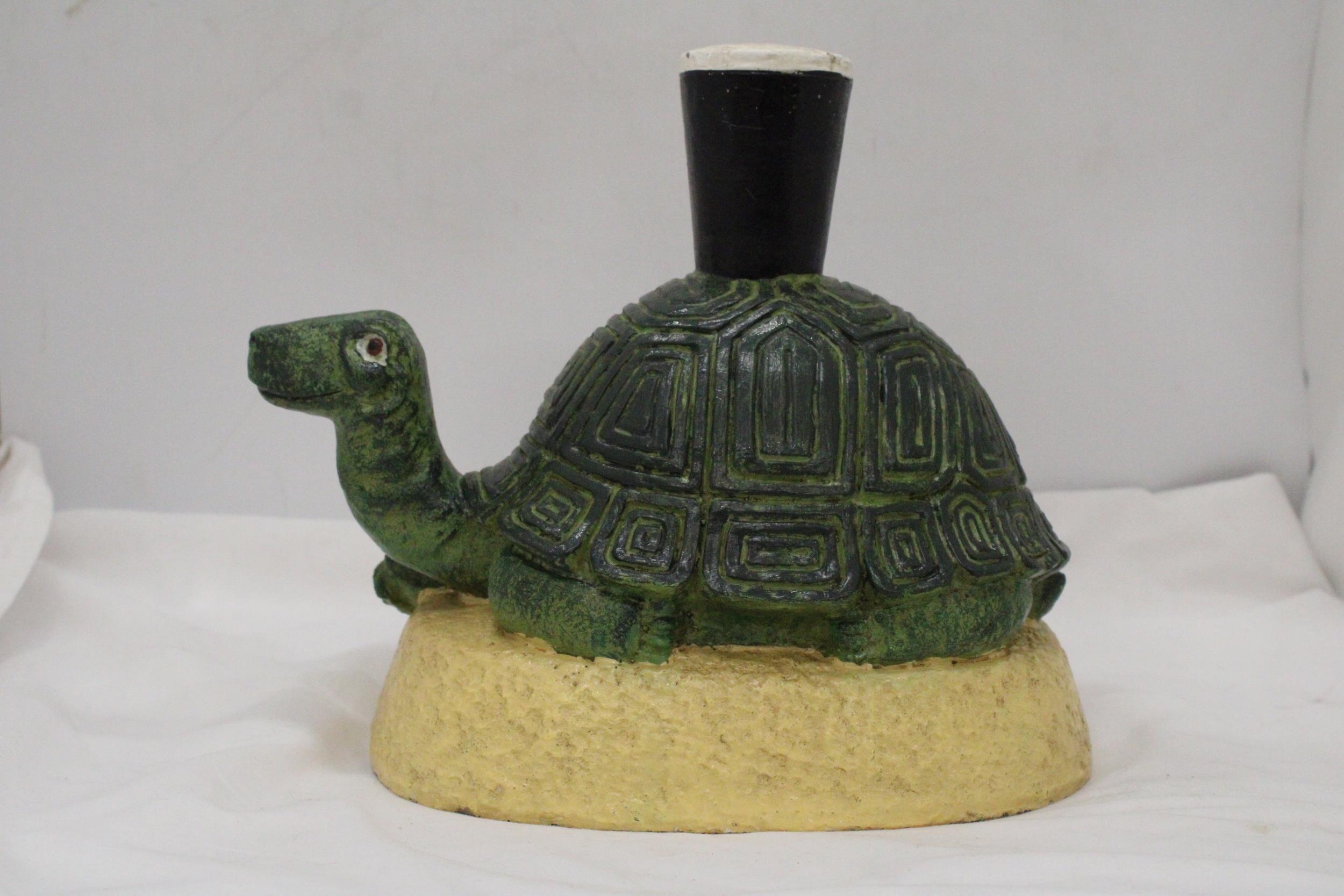 A LARGE, GUINNESS, RESIN TORTOISE, ADVERTISING FIGURE, HEIGHT 25CM, LENGTH 28CM - Image 4 of 4