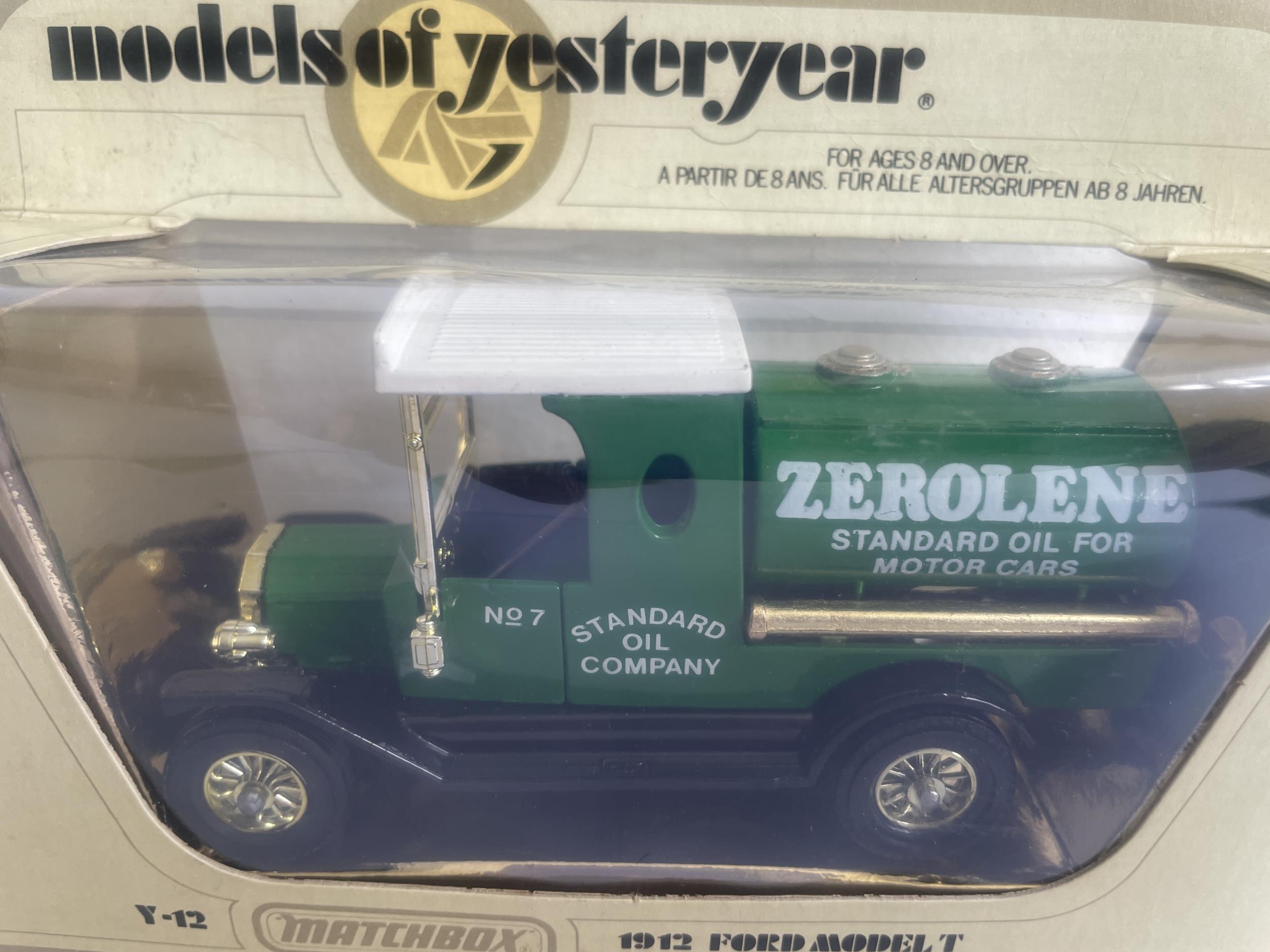 A BOXED MODELS OF YESTERYEAR ZEROLENE STANDARD OIL FOR CARS 1912 FORD MODEL T - Bild 2 aus 4