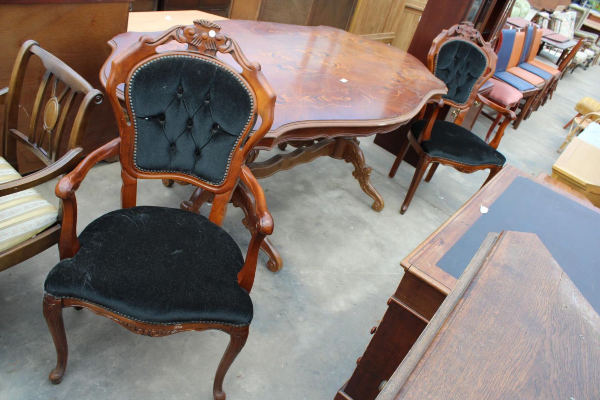 AN ITALIAN STYLE PEDESTAL DINING TABLE WITH MARQUETRY TOP AND A PAIR OF CARVER CHAIRS - Image 4 of 6