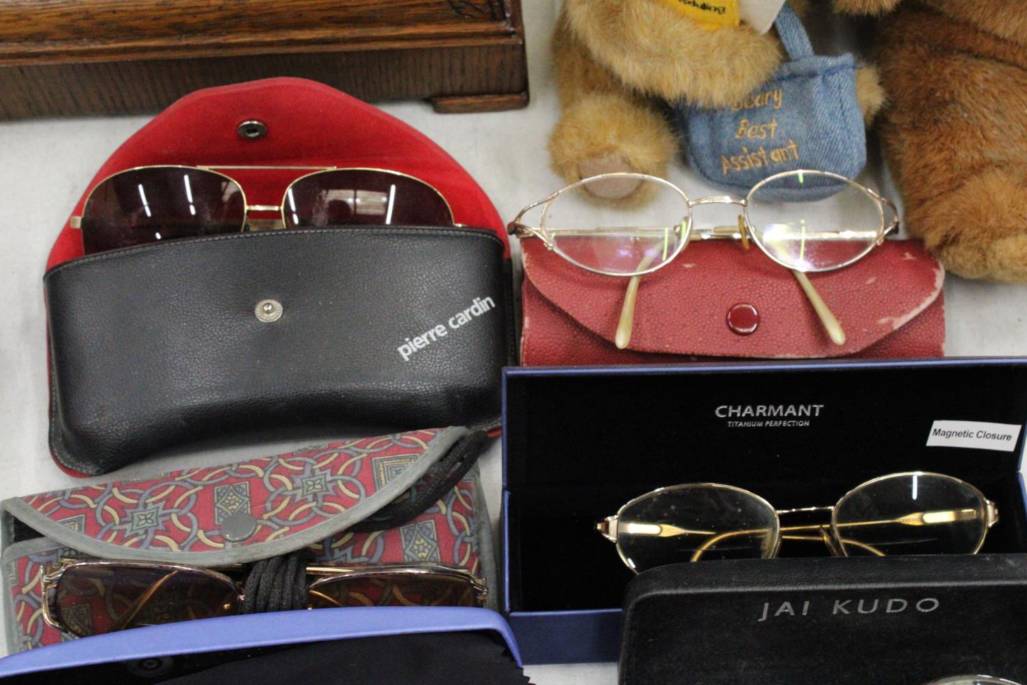 A COLLECTION OF GLASSES AND SUNGLASSES, MARKED COCOA MINT, PIERRE CARDIN, ETC - Image 2 of 5