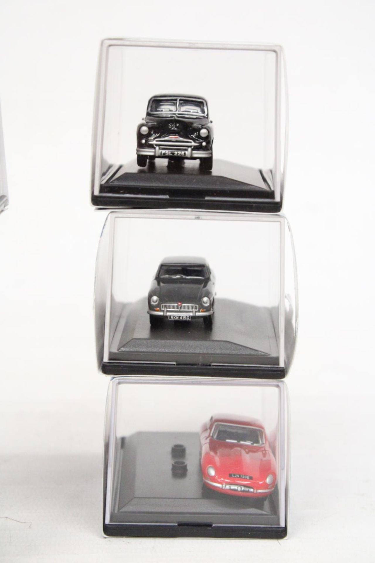 SIX VARIOUS AS NEW AND BOXED OXFORD AUTOMOBILE COMPANY VEHICLES - Image 4 of 8