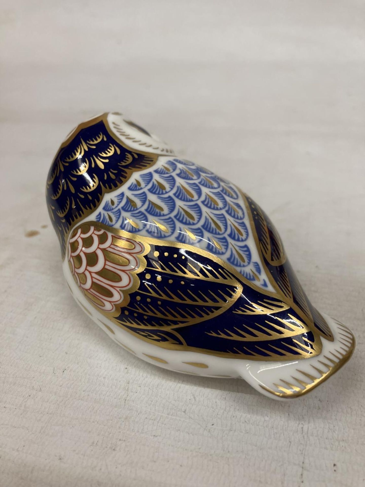 A ROYAL CROWN DERBY OWL - Image 4 of 6