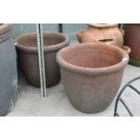 A PAIR OF VINTAGE TERRACOTTA PLANT POTS (H:31CM D:38CM)