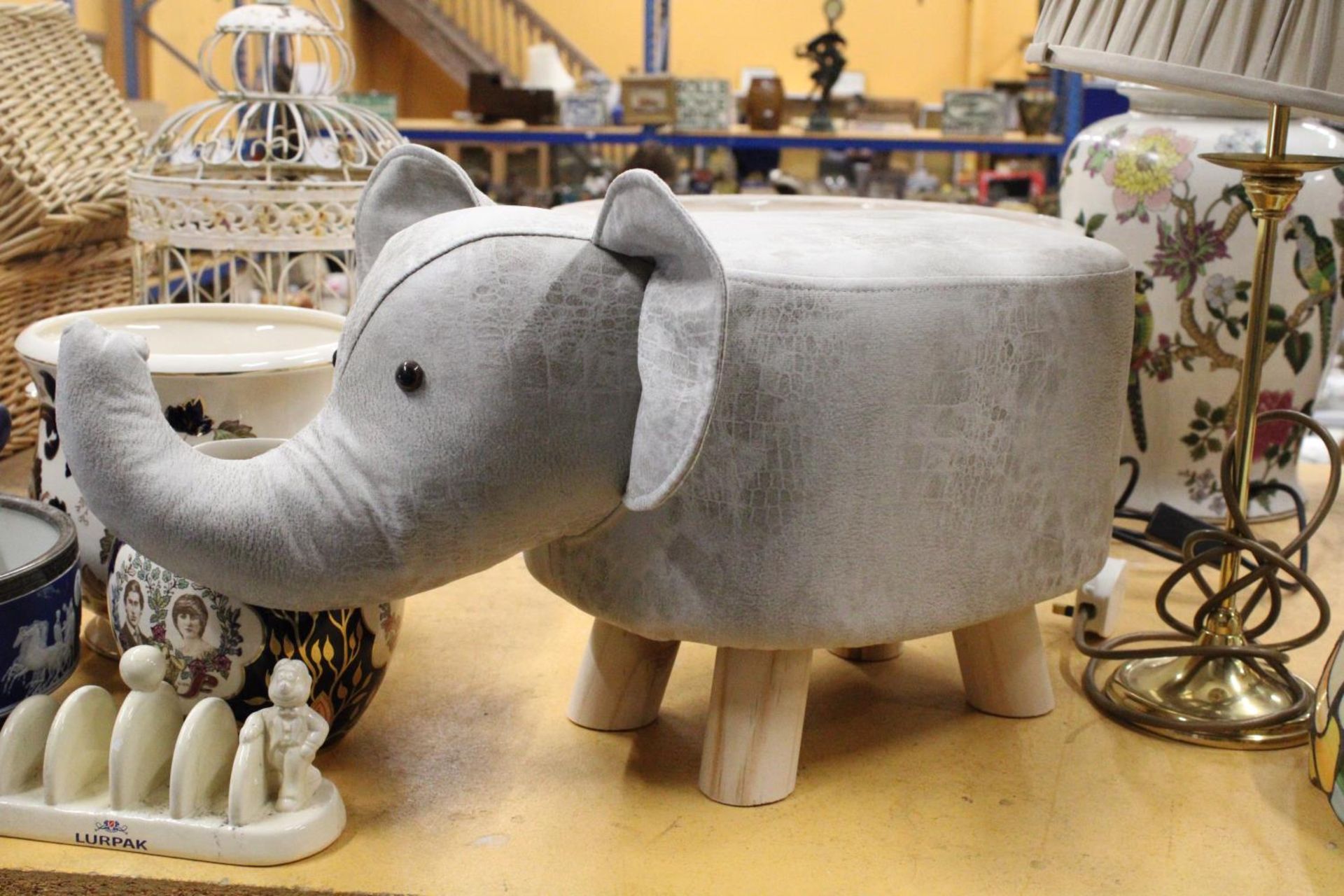 AN ELEPHANT FOOTSTOOL - AS NEW, HEIGHT 28CM, LENGTH APPROX 52CM - Image 3 of 5