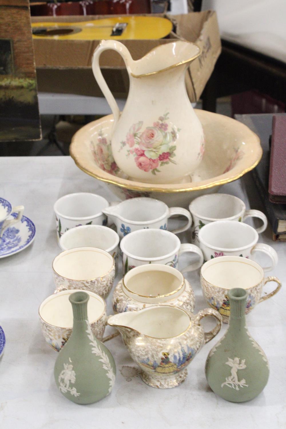 A LARGE VICTORIAN 'BLAKENEY', WASH BOWL AND JUG, PORTMEIRION BOTANIC GARDEN CUPS, A SUGAR BOWL AND