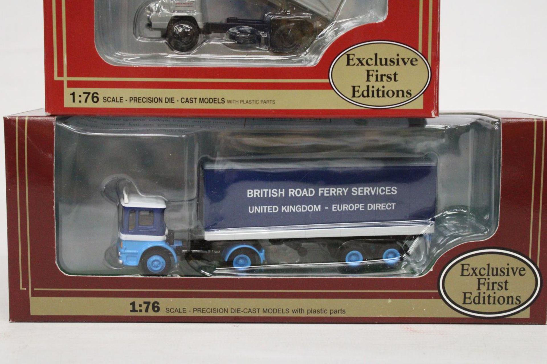 TWO AS NEW AND BOXED EXCLUSIVE FIRST EDITIONS WAGONS - Bild 3 aus 5