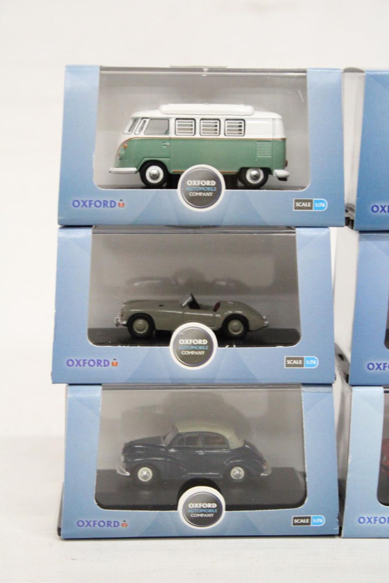 SIX VARIOUS AS NEW AND BOXED OXFORD AUTOMOBILE COMPANY VEHICLES - Image 2 of 7