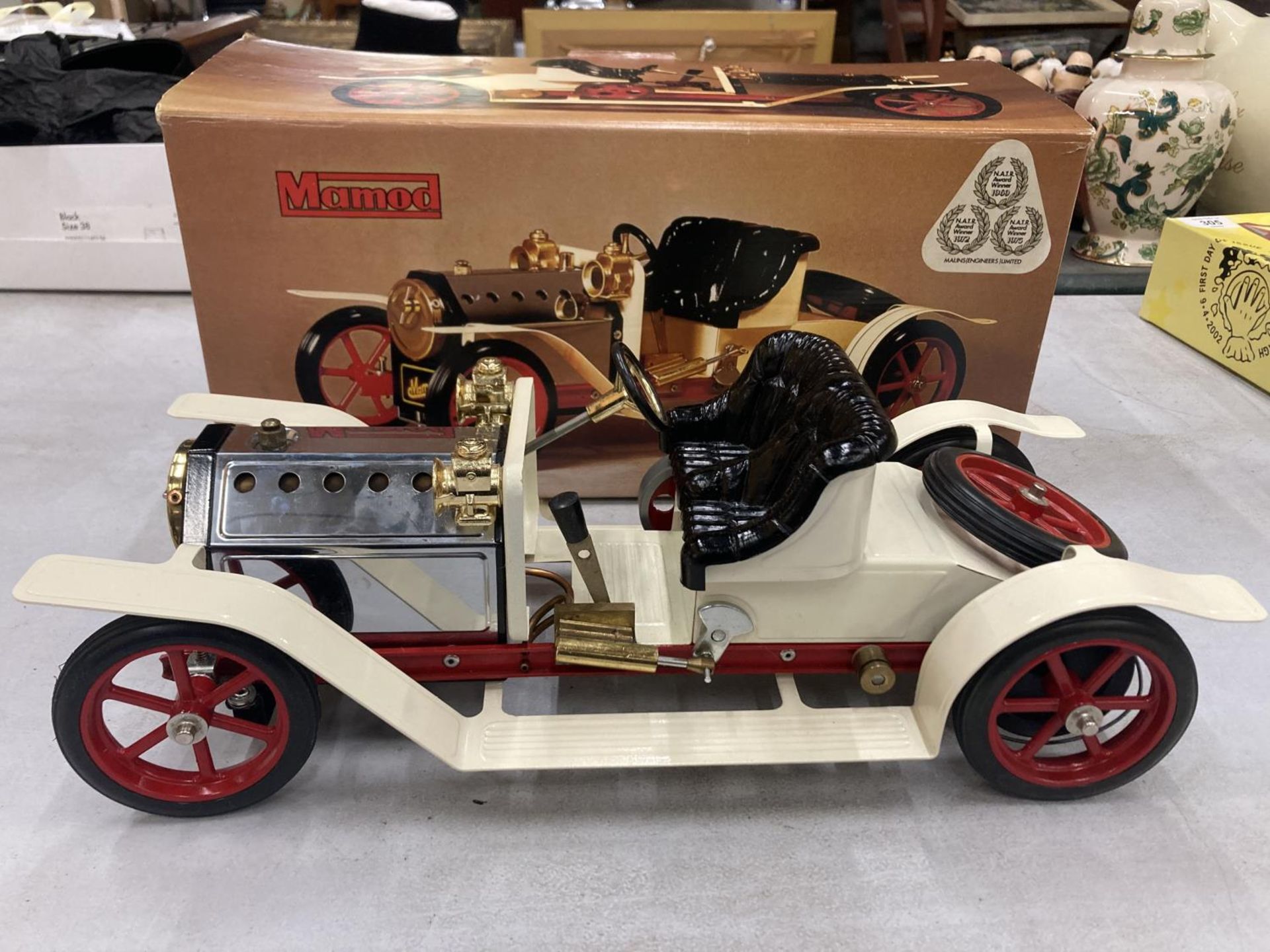 A BOXED MAMOD STEAM ROADSTER SA1 STEAM CAR - Image 4 of 5