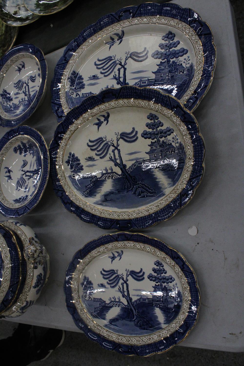 A LARGE QUANTITY OF BOOTH'S, 'REAL OLD WILLOW' DINNER WARE TO INCLUDE VARIOUS SIZES OF PLATES, - Image 2 of 3