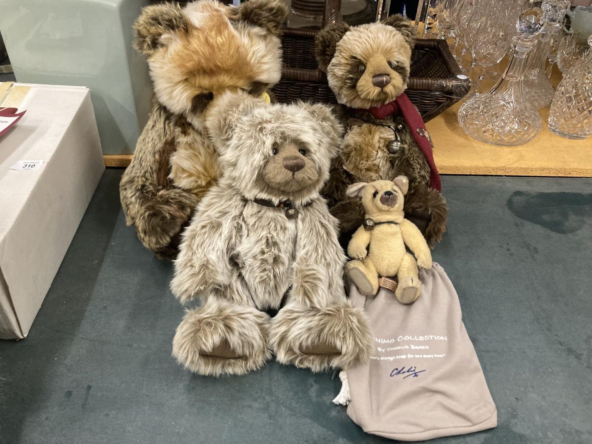 FOUR VARIOUS CHARLIE BEARS TO INCLUDE 'JAYDEN' AND 'BONES' 1208/2000 ETC