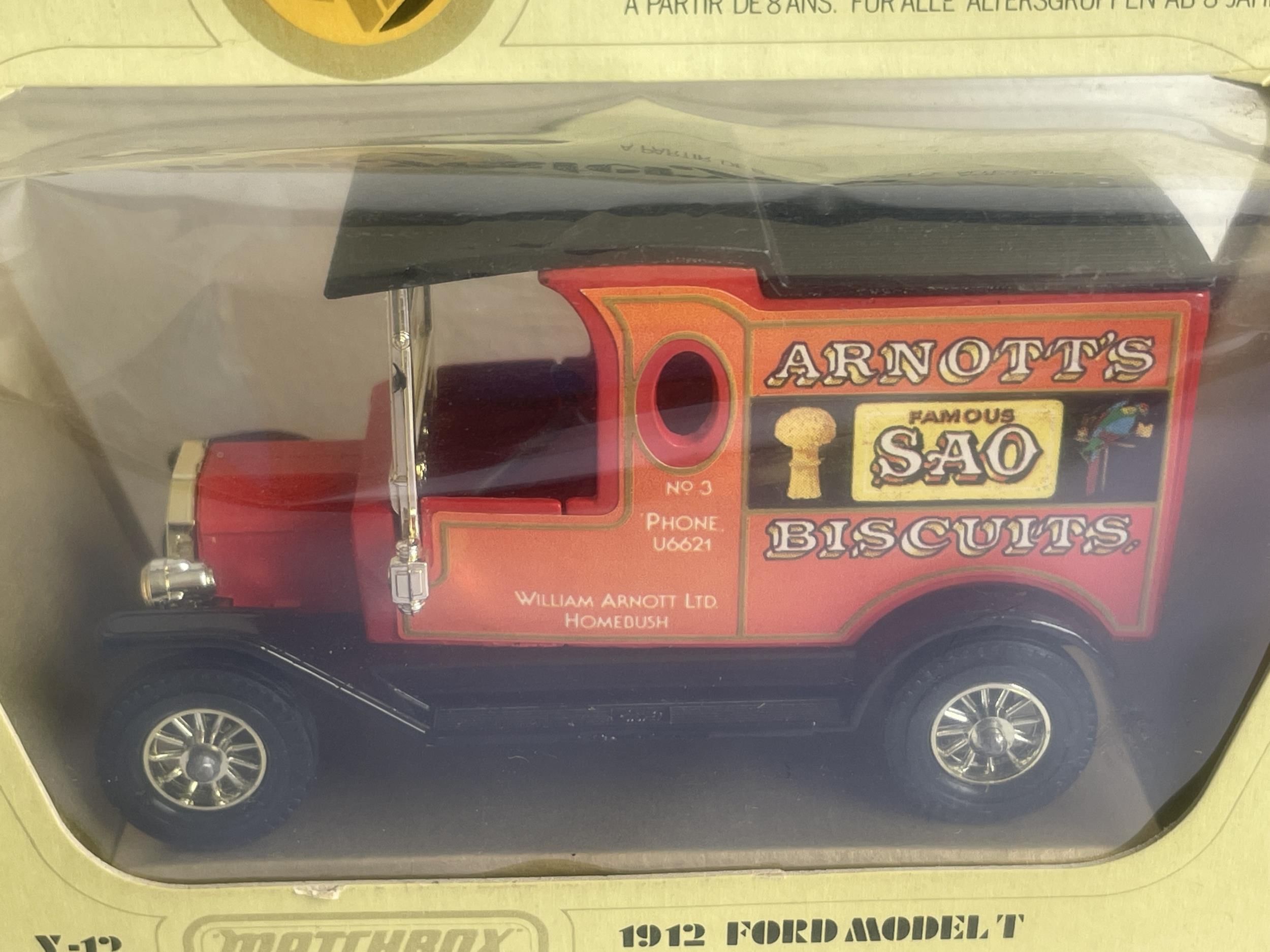 A BOXED MODELS OF YESTERYEAR ARNOTT'S FAMOUS SAO BISCUITS 1912 FORD MODEL T - Image 2 of 4