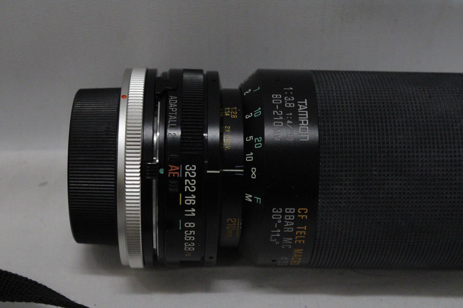 A TAMRON ADAPTALL CAMERA LENSE IN CASE - Image 2 of 3