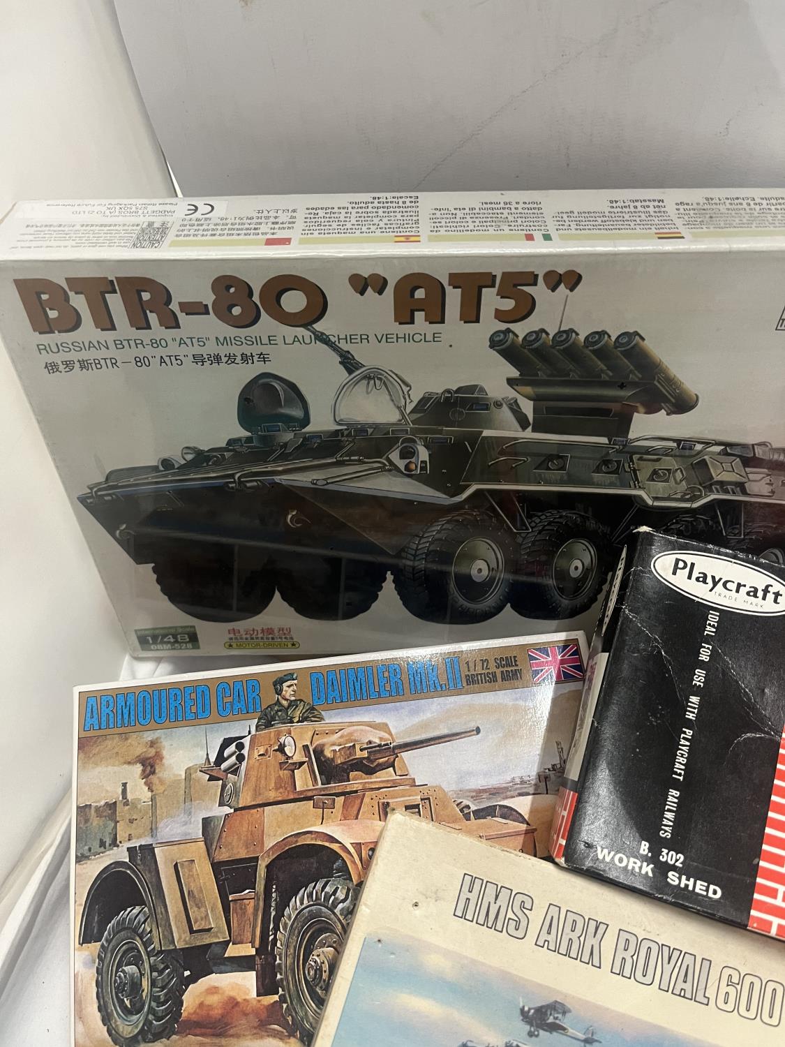 AN ASSORTMENT OF MODEL KITS TO INCLUDE AIRFIX, KITECH AND HASEGAWA ETC - Bild 5 aus 6