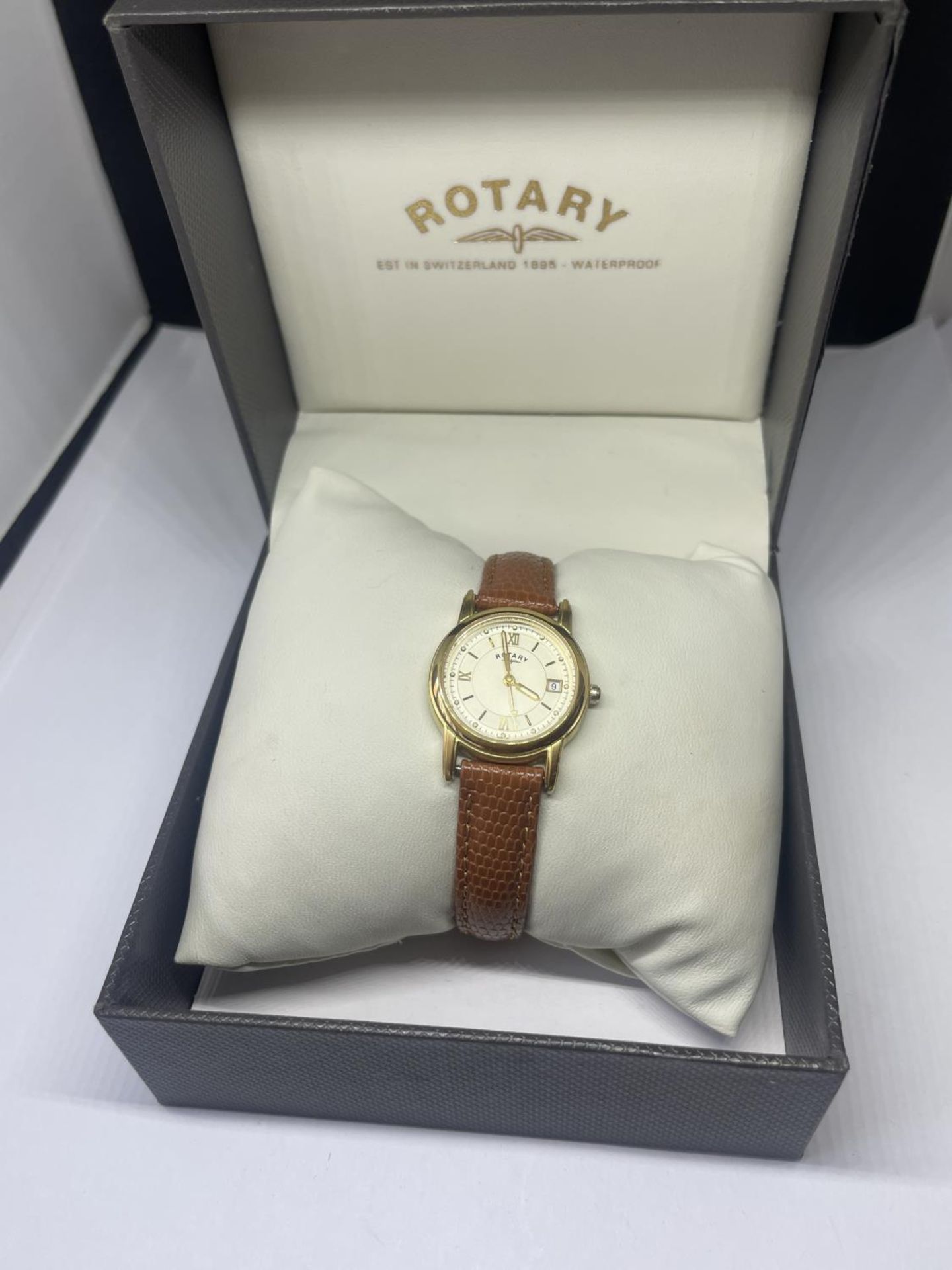 A ROTAY WRIST WATCH IN A PRESENTATION BOX SEEN WORKING BUT NO WARRANTY