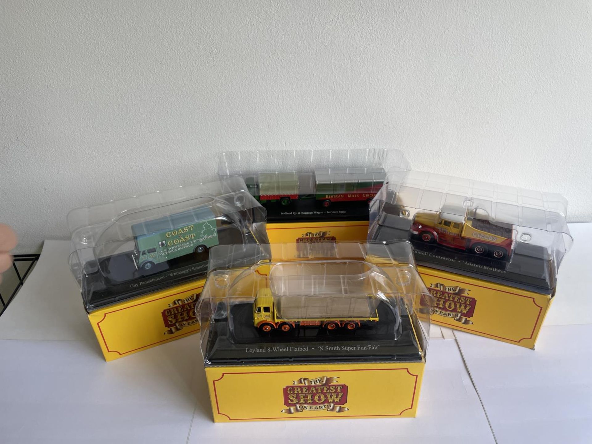 FOUR BOXED THE GREATEST SHOWMAN ON EARTH WAGONS