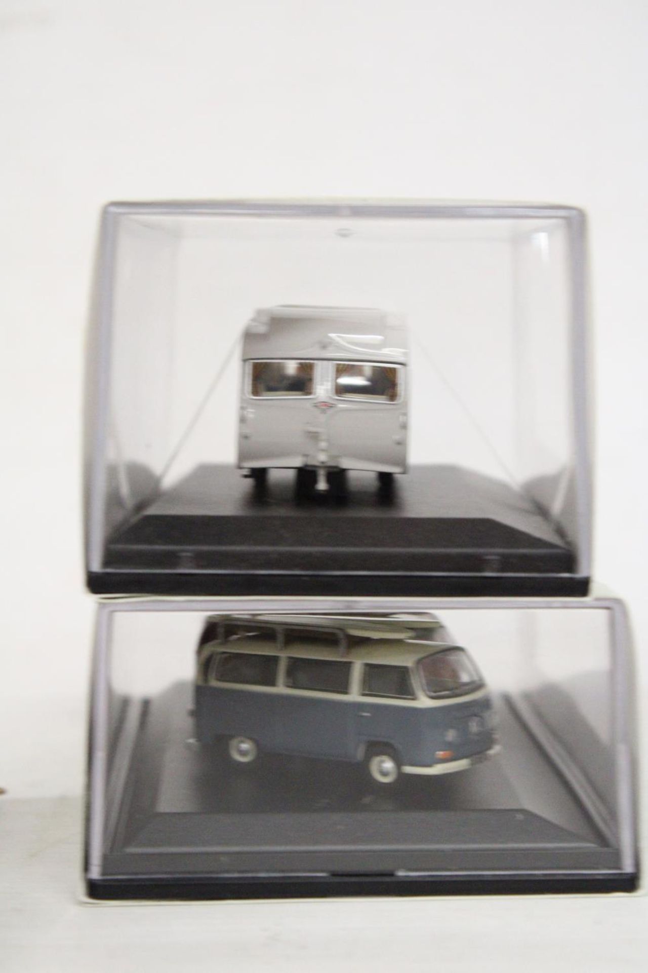 FOUR AS NEW AND BOXED OXFORD COMMERCIAL VEHICLE SETS - Image 4 of 5