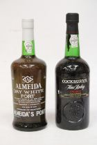 A BOTTLE OF ALMEIDA DRY WHITE PORT PRODUCE OF PORTUGAL 75 CL TOGETHER WITH A 75 CL BOTTLE OF