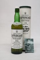 A BOXED 70 CL BOTTLE OF LAPHROAIG ISLAY SINGLE MALT SCOTCH WHISKEY 10 YEAR OLD