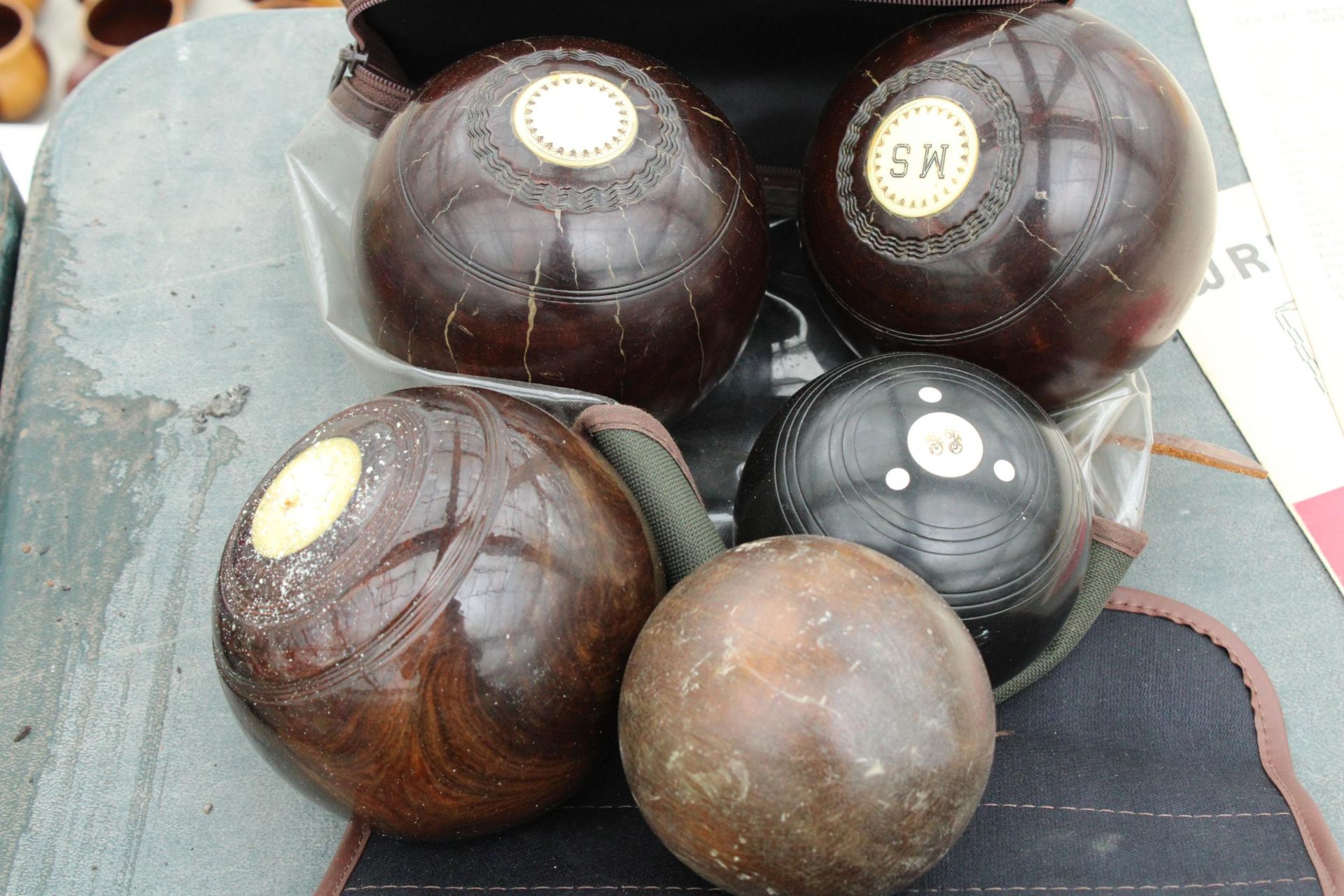 AN ASSORTMENT OF VARIOUS VINTAGE CROWN GREEN BOWLING WOODS AND JACKS WITH TWO CARRY CASES - Image 2 of 2