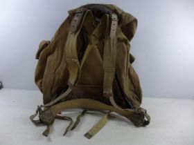 A MID 20TH CENTURY MILITARY RUCKSACK