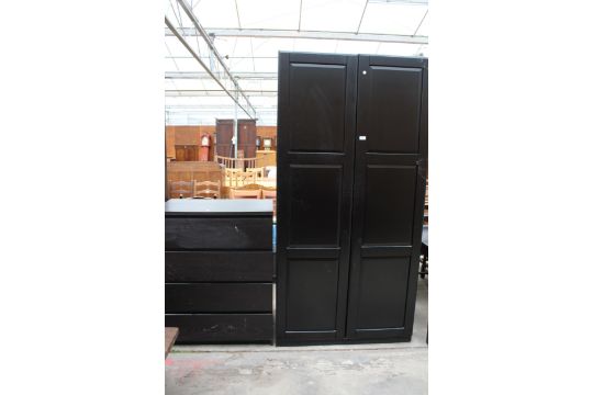 A BLACK ASH EFFECT IKEA UNDREDAL WARDROBE, 39" WIDE, AND SIMILAR CHEST OF THREE DRAWERS, 32" WIDE - Image 2 of 5