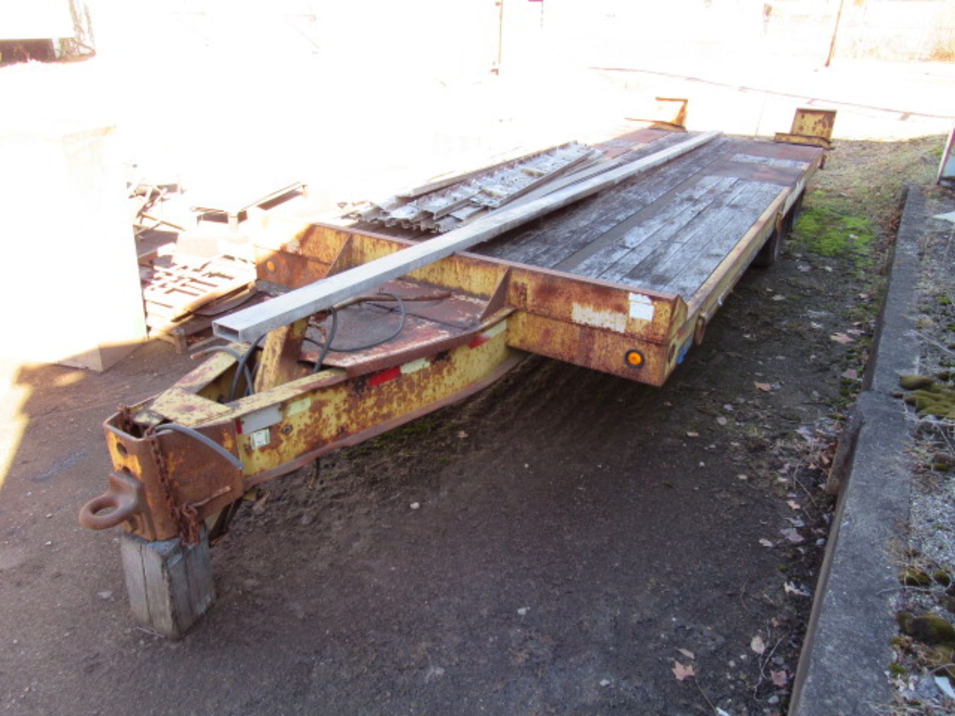 Eager Beaver 10HA 19' Wood Deck Trailer - Image 4 of 5