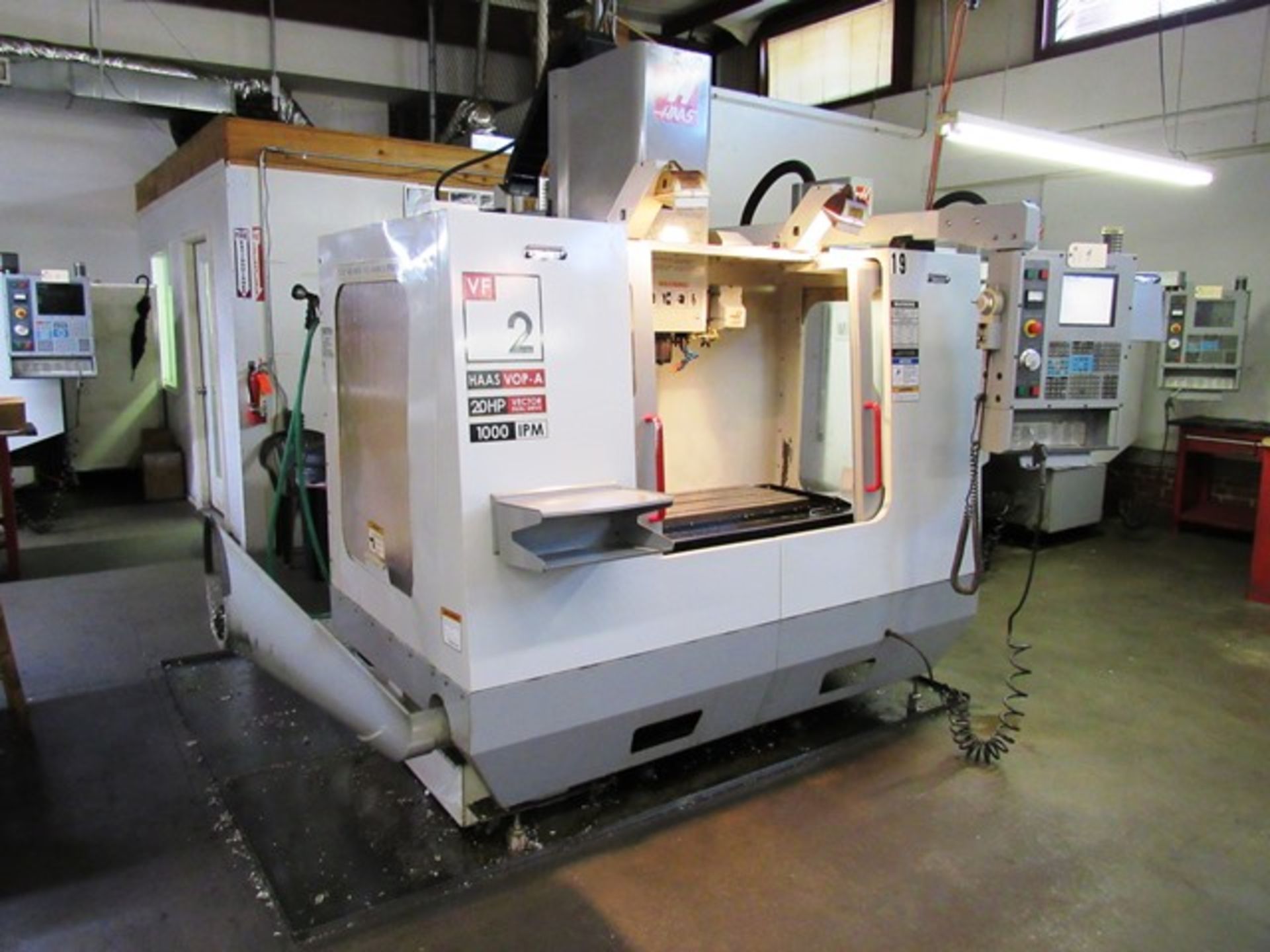 Haas VF2D CNC Vertical Machining Center - Image 5 of 8