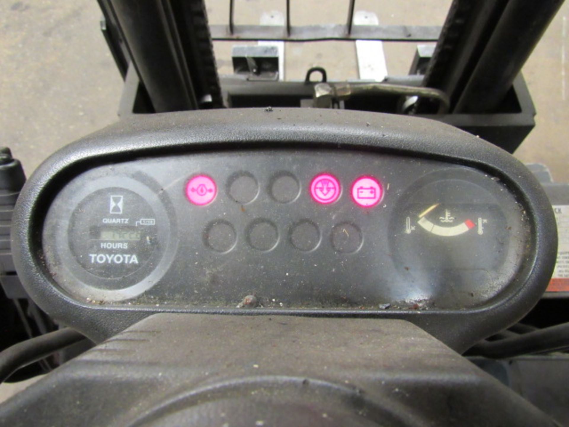 Toyota 426FGCU30 6,600 lb. Capacity LP Forklift - Image 5 of 7