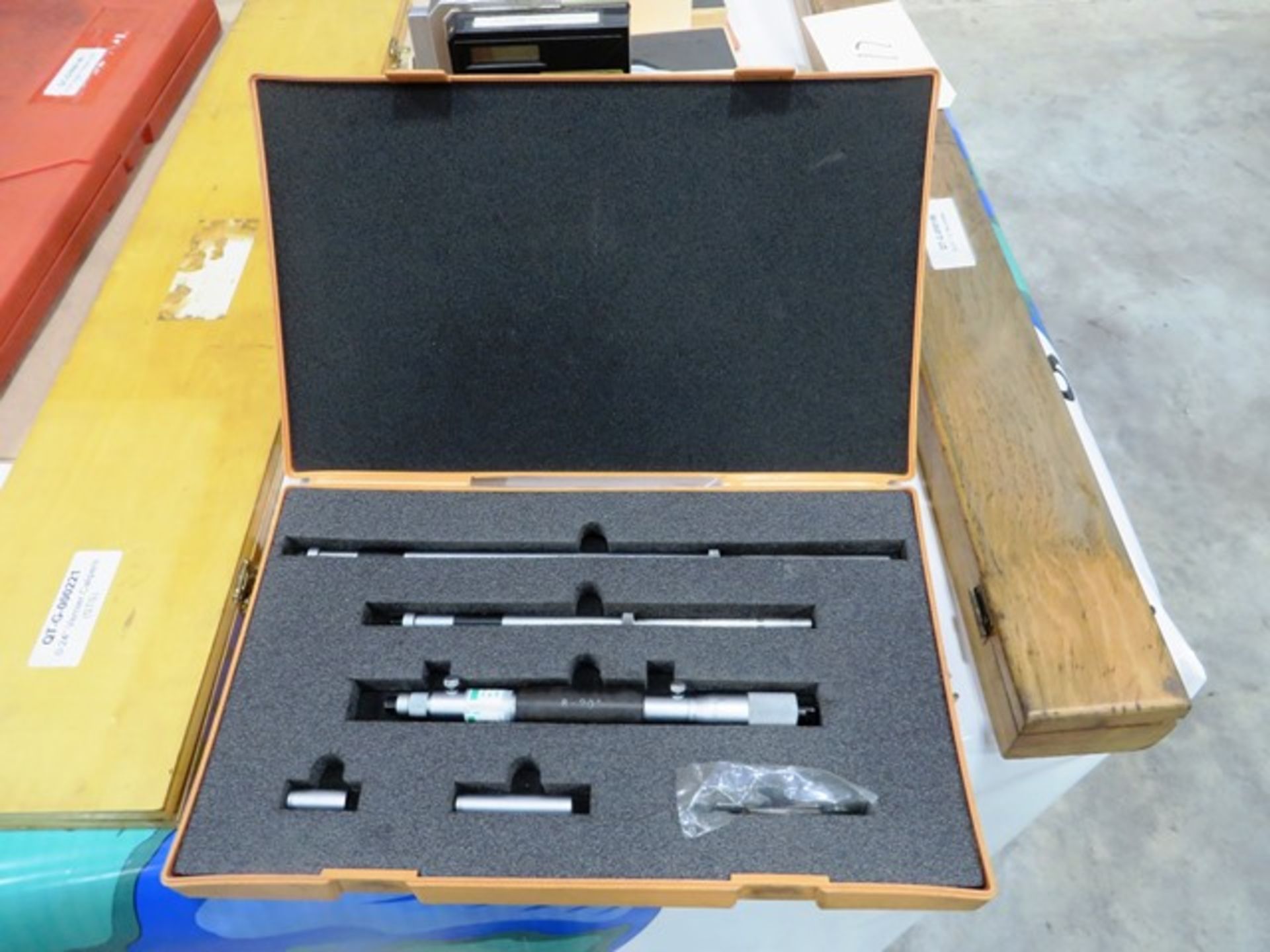 Mitutoyo 8'' - 20'' I.D. Micrometer