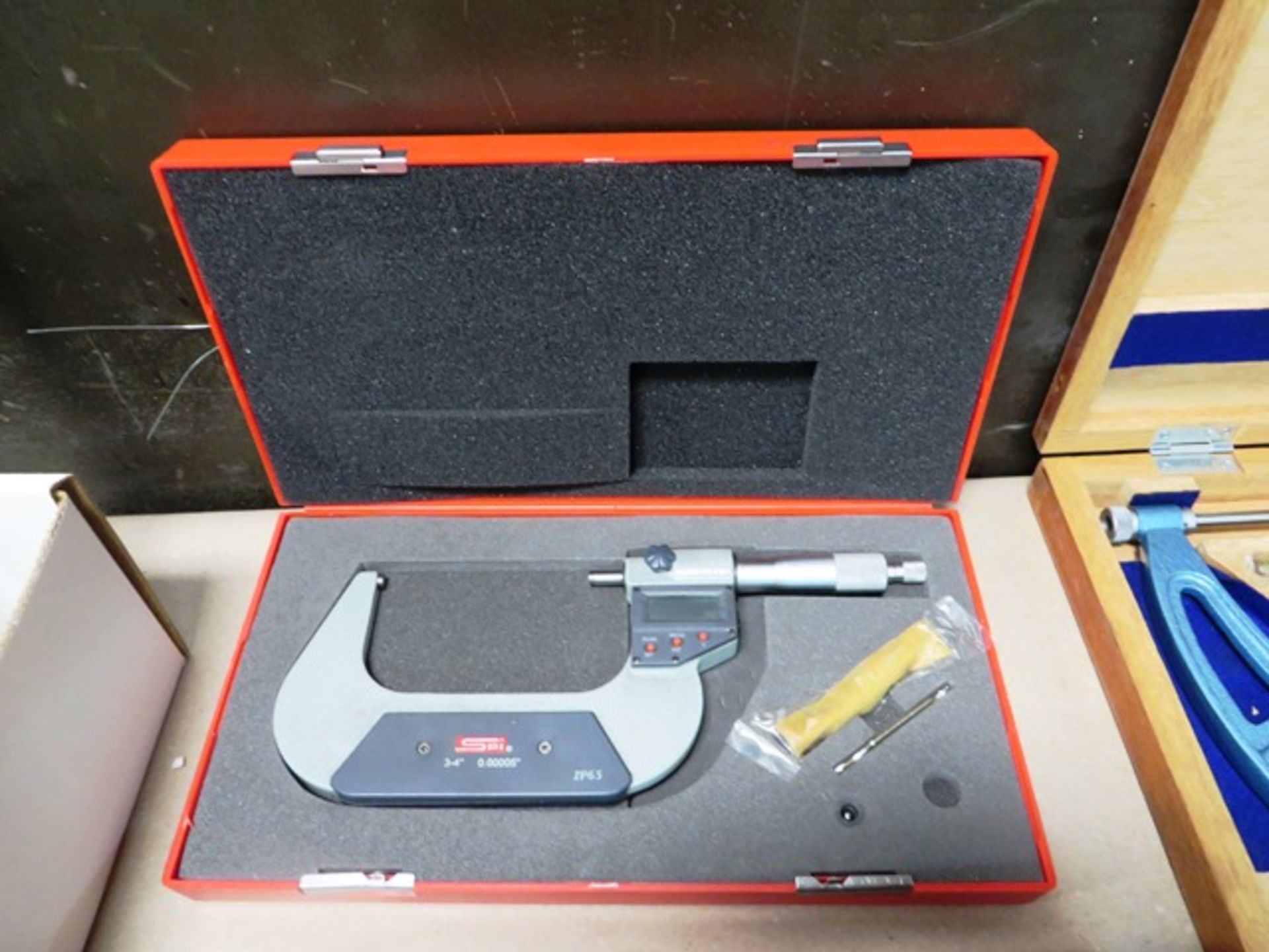 SPI 3'' - 4'' Digital Micrometer