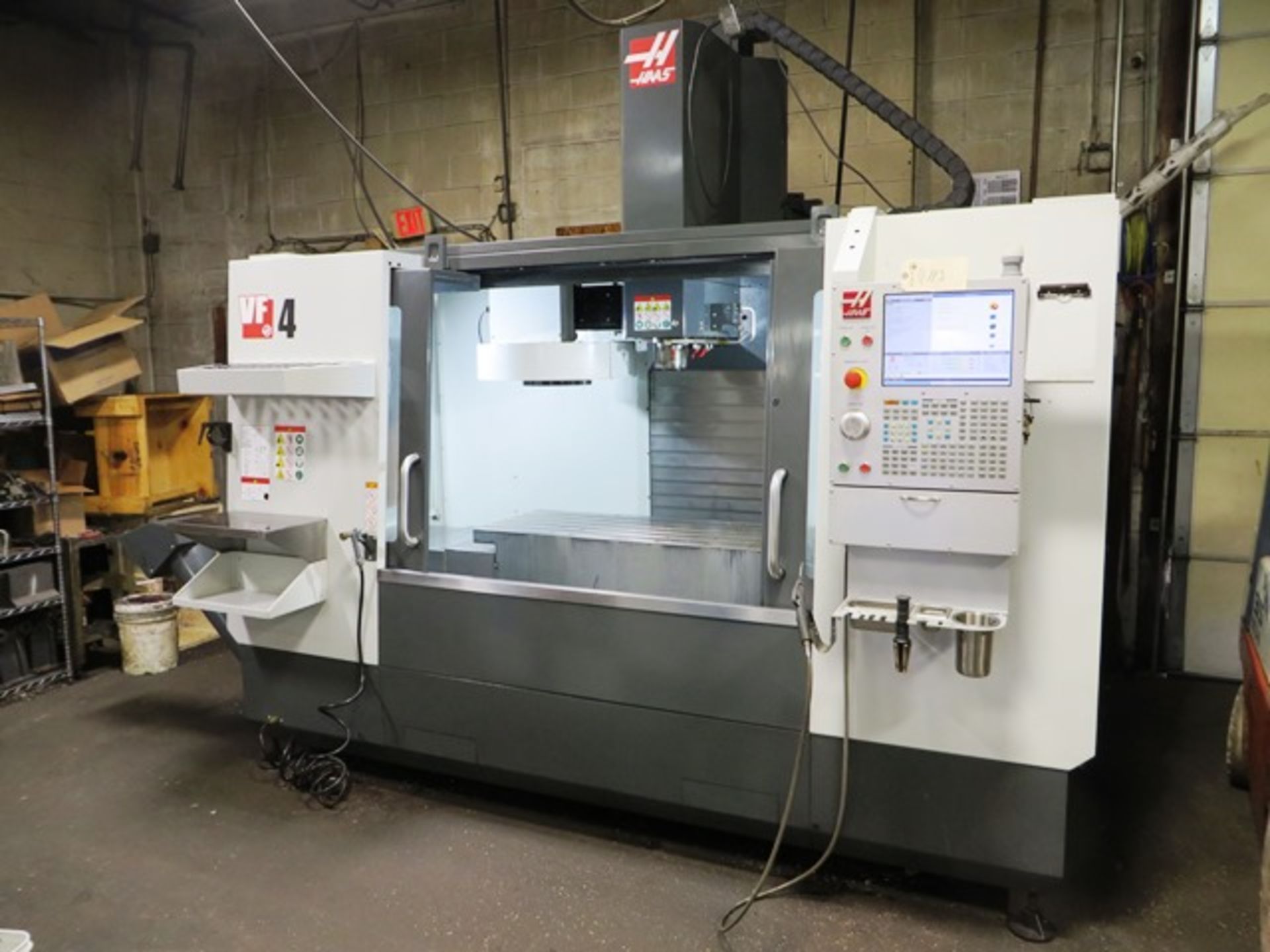 Haas VF-4 3-Axis CNC Vertical Machining Center - Bild 4 aus 7