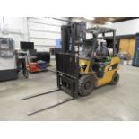 CAT Model 2P5000 5,000 lb. Capacity LP Forklift with Side Shift, Headlights, Safety Light, Outdoor