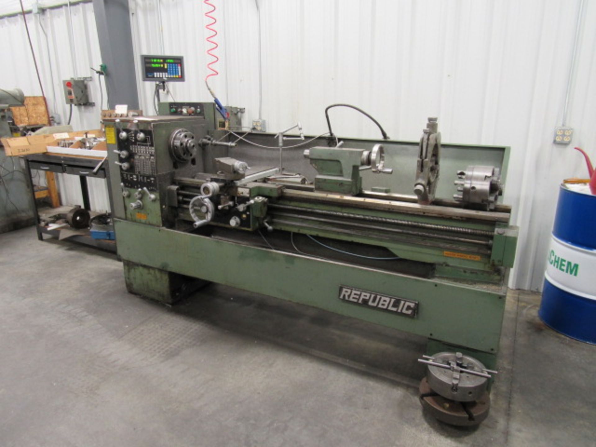 Republic Lagun 16'' x 60'' Engine Lathe - Image 3 of 8