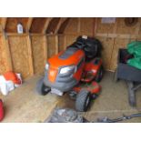 Husqvarna YTH22V42 with 42'' Cut with Hydrostatic Drive, Bagger, 22 HP, 162 Hours, sn:062016A006098