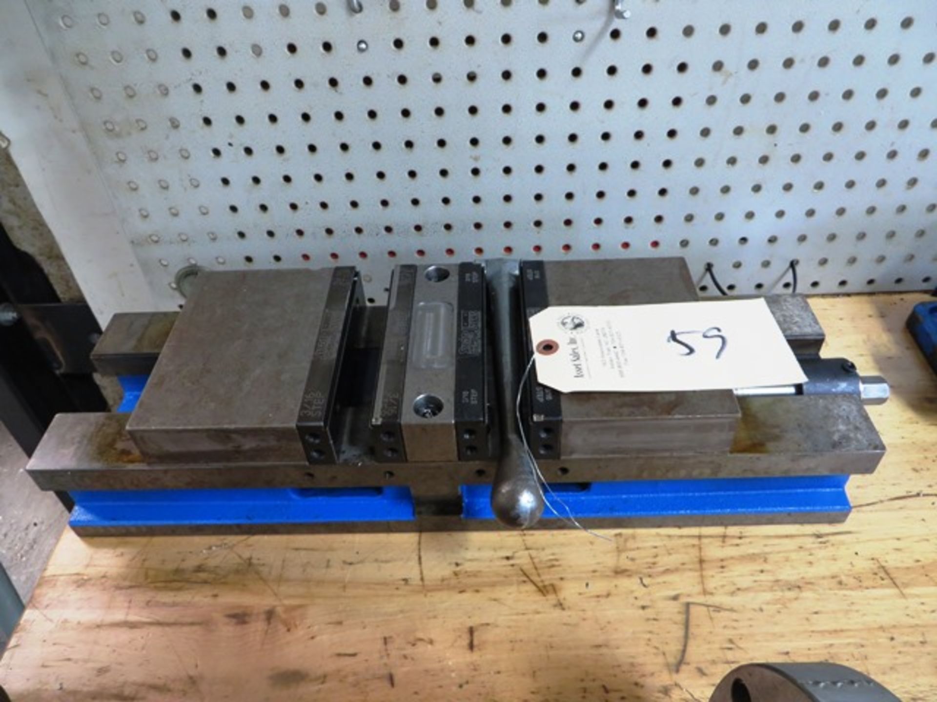 Kurt 6'' Double Acting Milling Vise