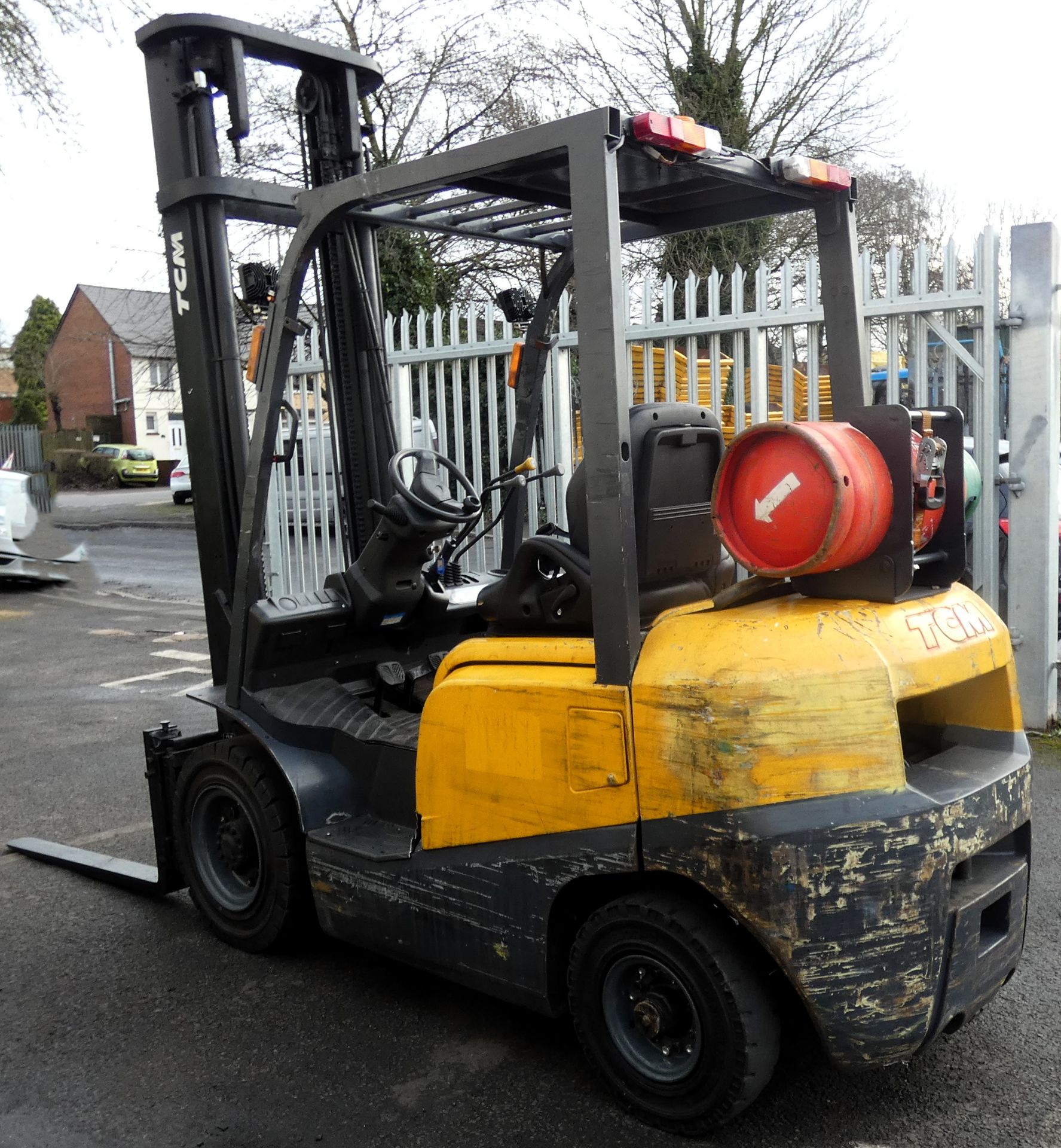 TCM Gas Powered Fork Lift Truck - Image 2 of 15