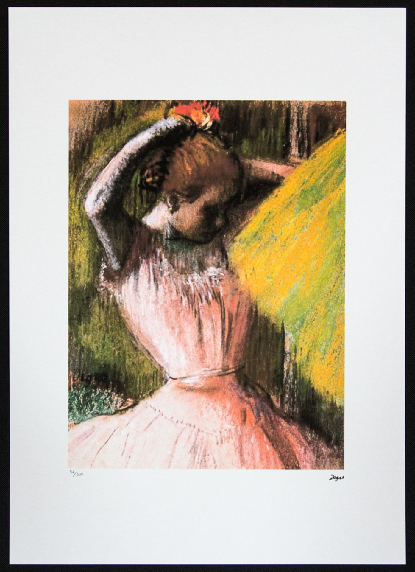 Edgar Degas 'Ballet Corps Member Fixing Her Hair' - Bild 2 aus 5