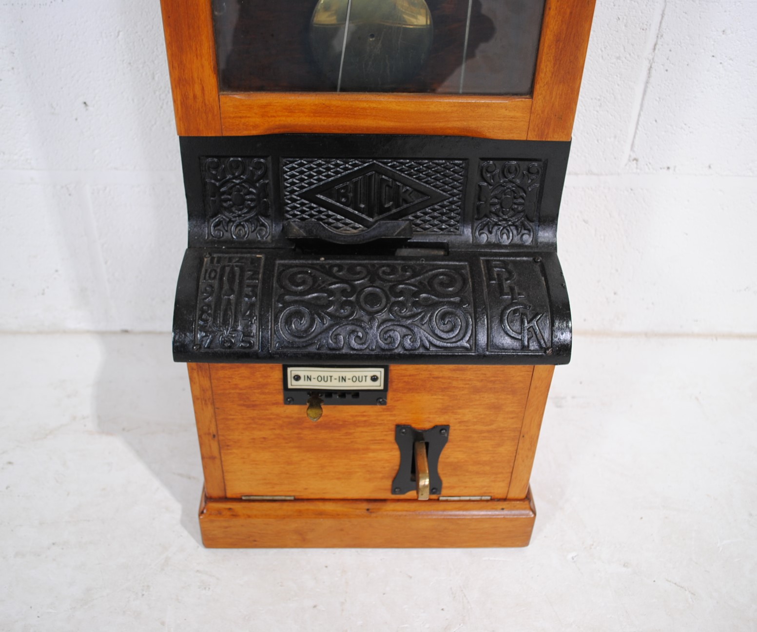 A Blick Time Recorder oak cased clocking in machine, with key and pendulum - length 34cm, depth - Image 5 of 15