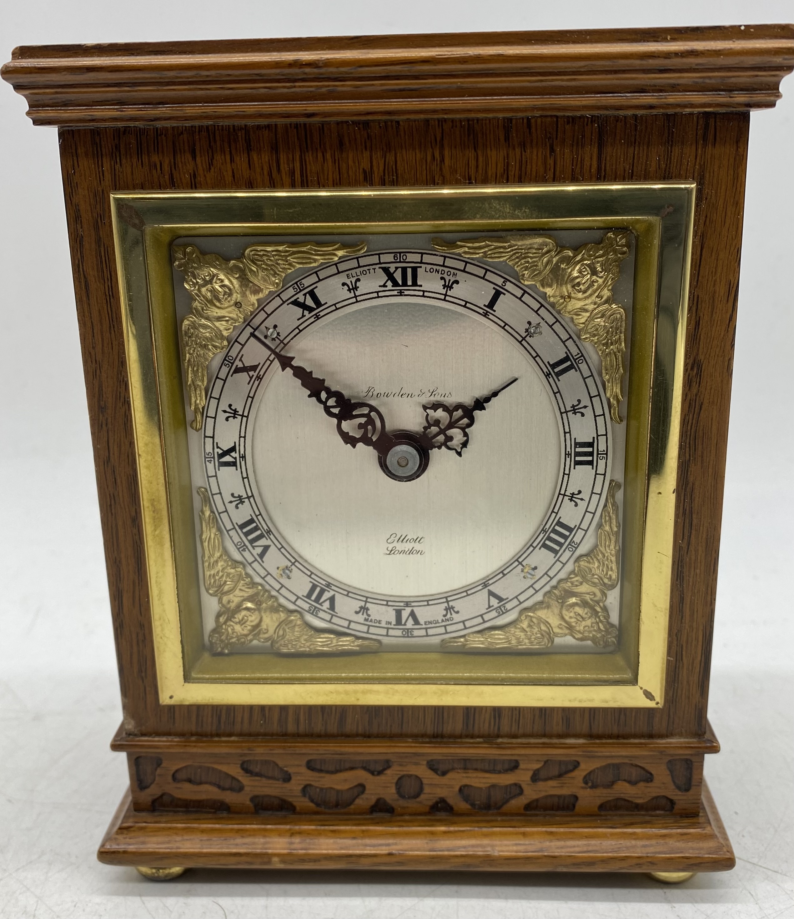 An Elliott of London small bracket clock in oak case along with a brass Swiza alarm clock - Image 2 of 9