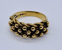 A 9ct gold gentleman's keepers ring, weight 6.2g, size O