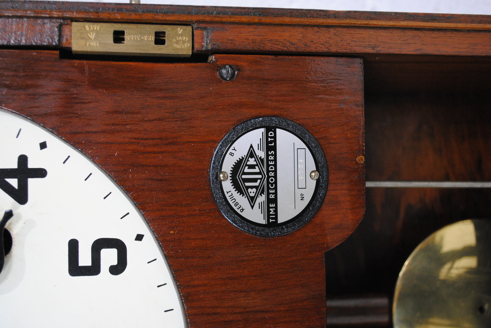 A Blick Time Recorder oak cased clocking in machine, with key and pendulum - length 34cm, depth - Image 10 of 15