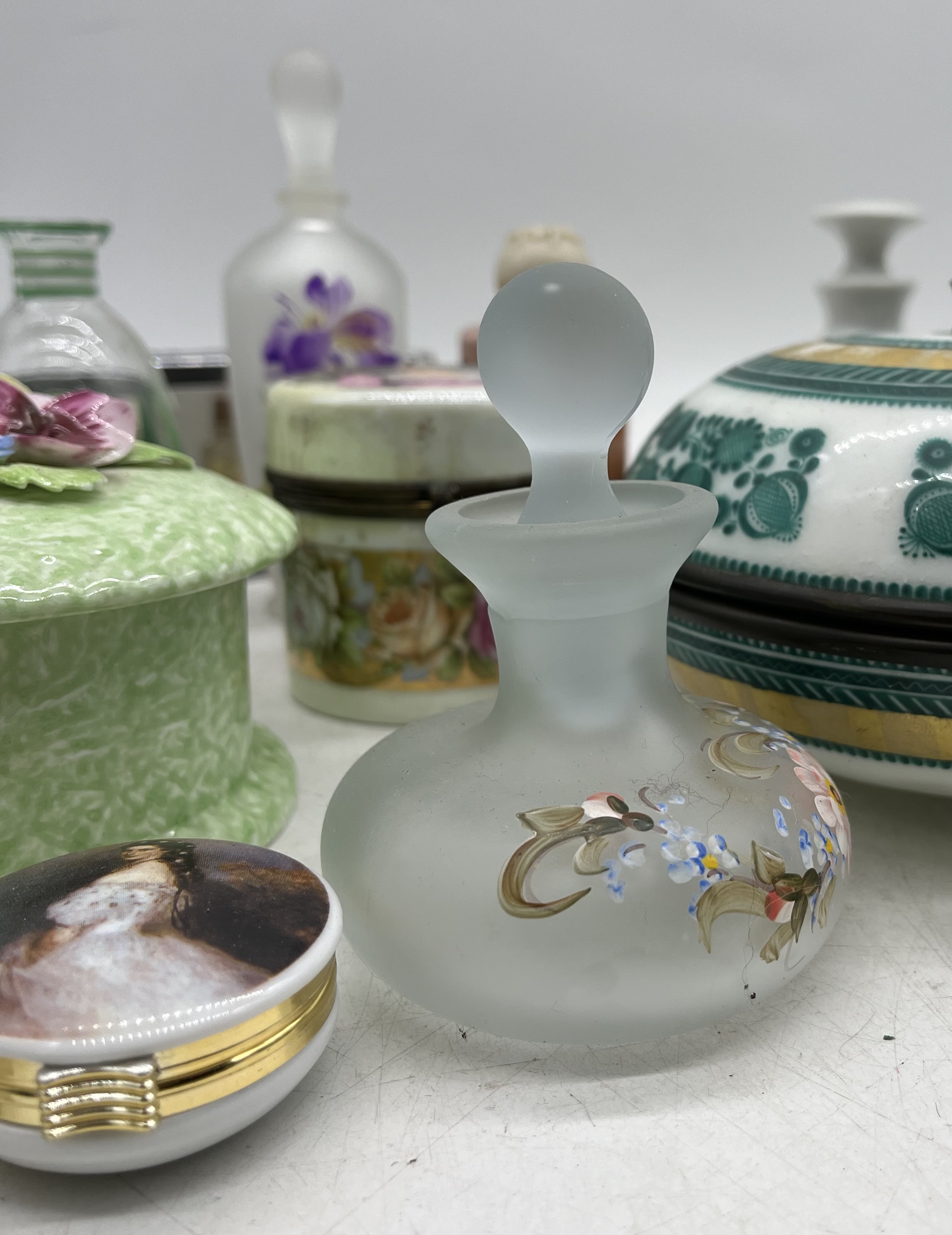A collection of scent bottles, dressing table pots including Crown Derby etc - Image 21 of 29