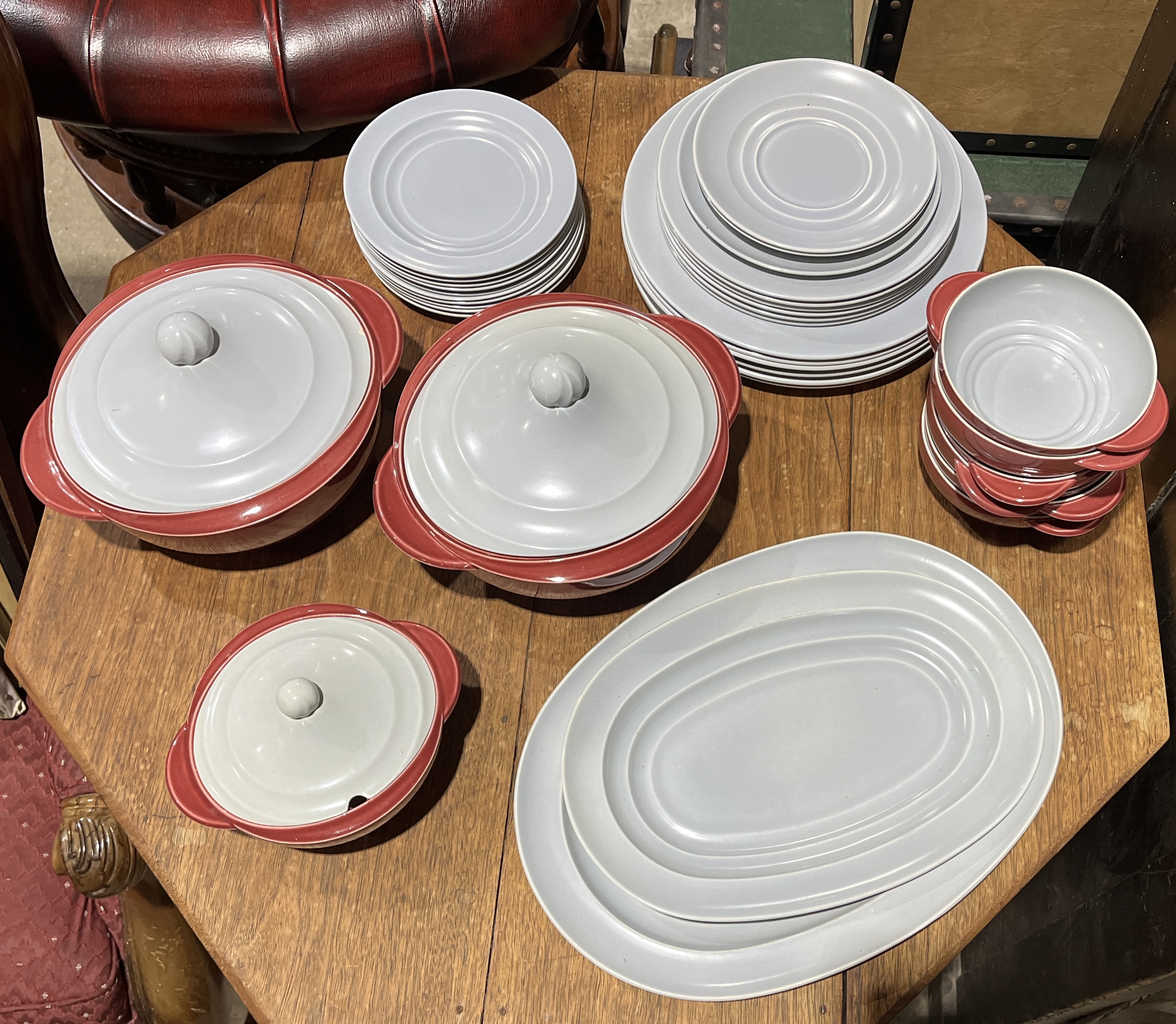 A Branksome China part dinner service including serving platters, dinner plates, dishes etc. - Image 2 of 4