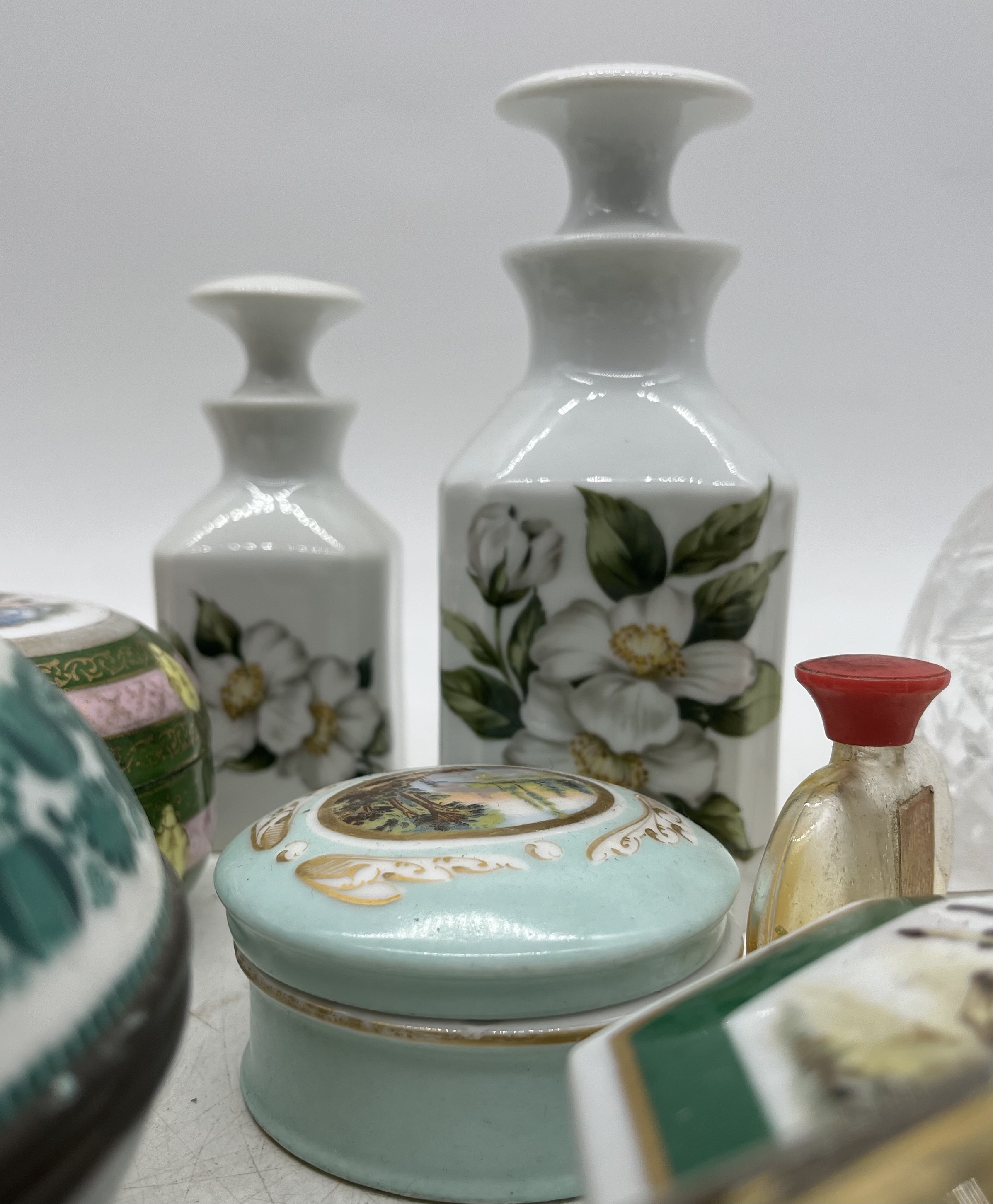 A collection of scent bottles, dressing table pots including Crown Derby etc - Image 11 of 29