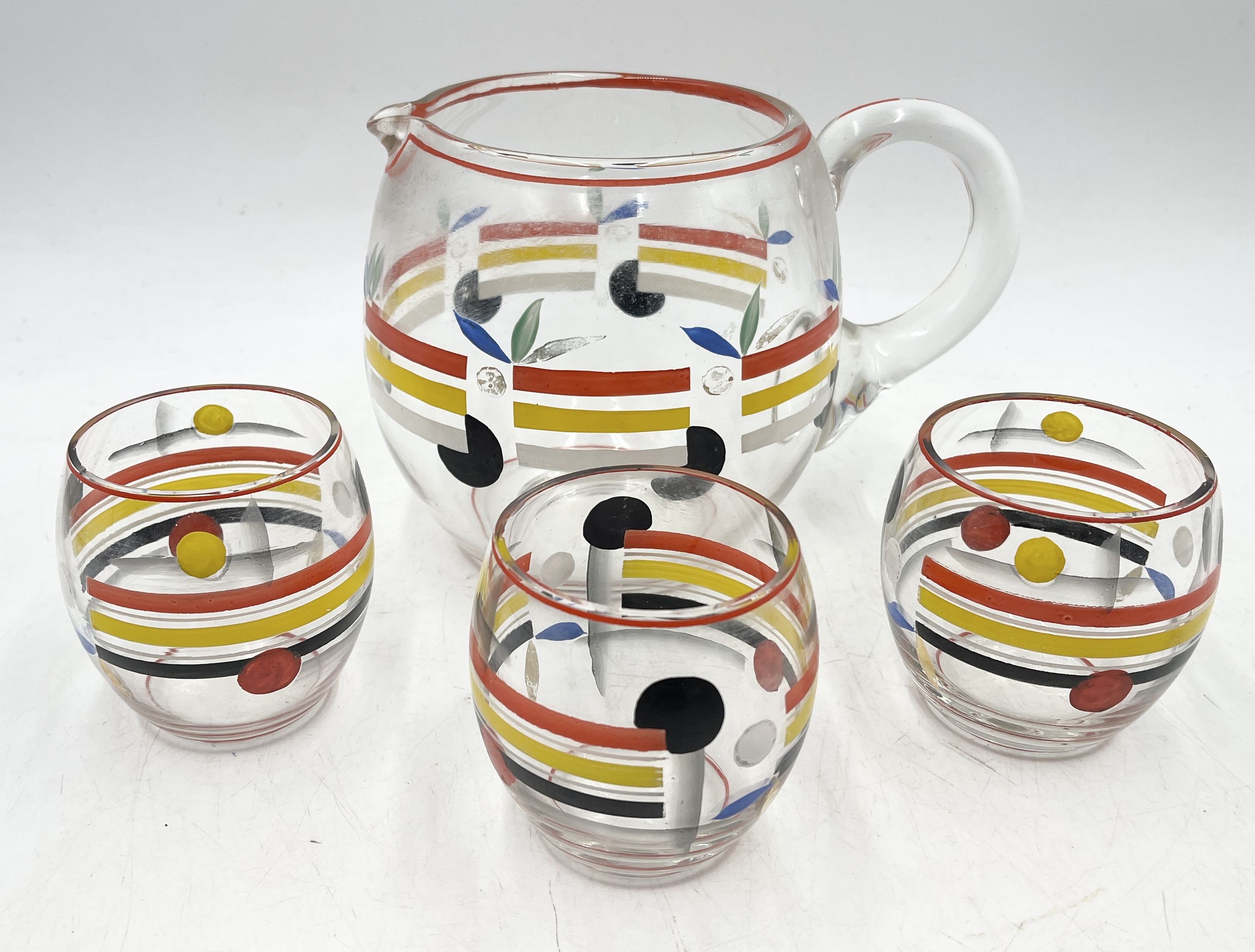 A mid-century lemonade jug with three glasses along with an Oriental pottery bowl and collection - Image 3 of 5