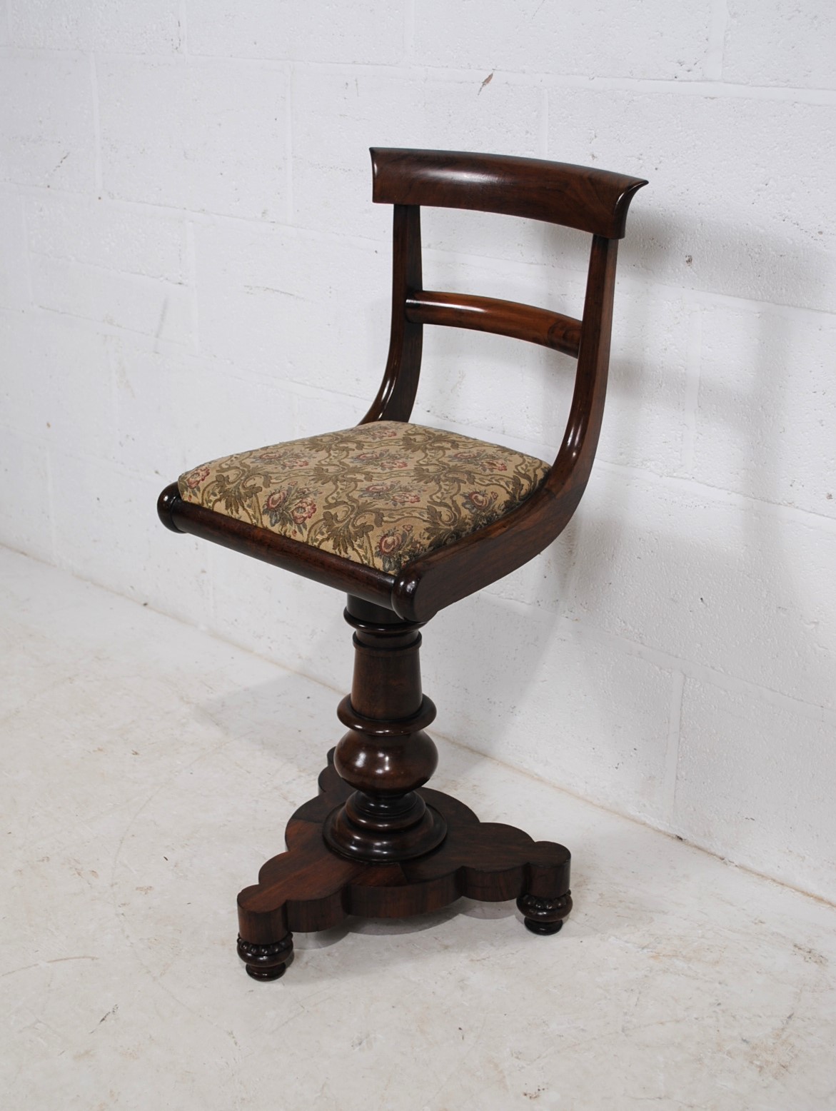 A Victorian rosewood harpists stool, with rotating upholstered seat, raised on turned trefoil base - Image 7 of 7