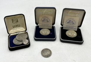 Two Tower Mint Metropolitan Police 150th Anniversary medallions in original cases along with 1892
